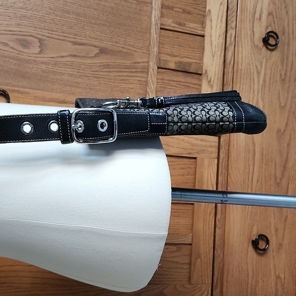 Coach Crossbody Purse - Picture 4 of 8